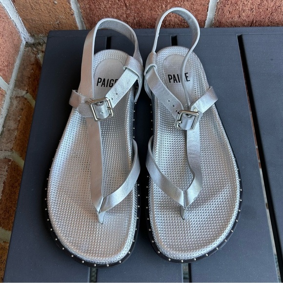 PAIGE Shoes - Paige Zuri Silver Metallic Leather Sandals SZ 8